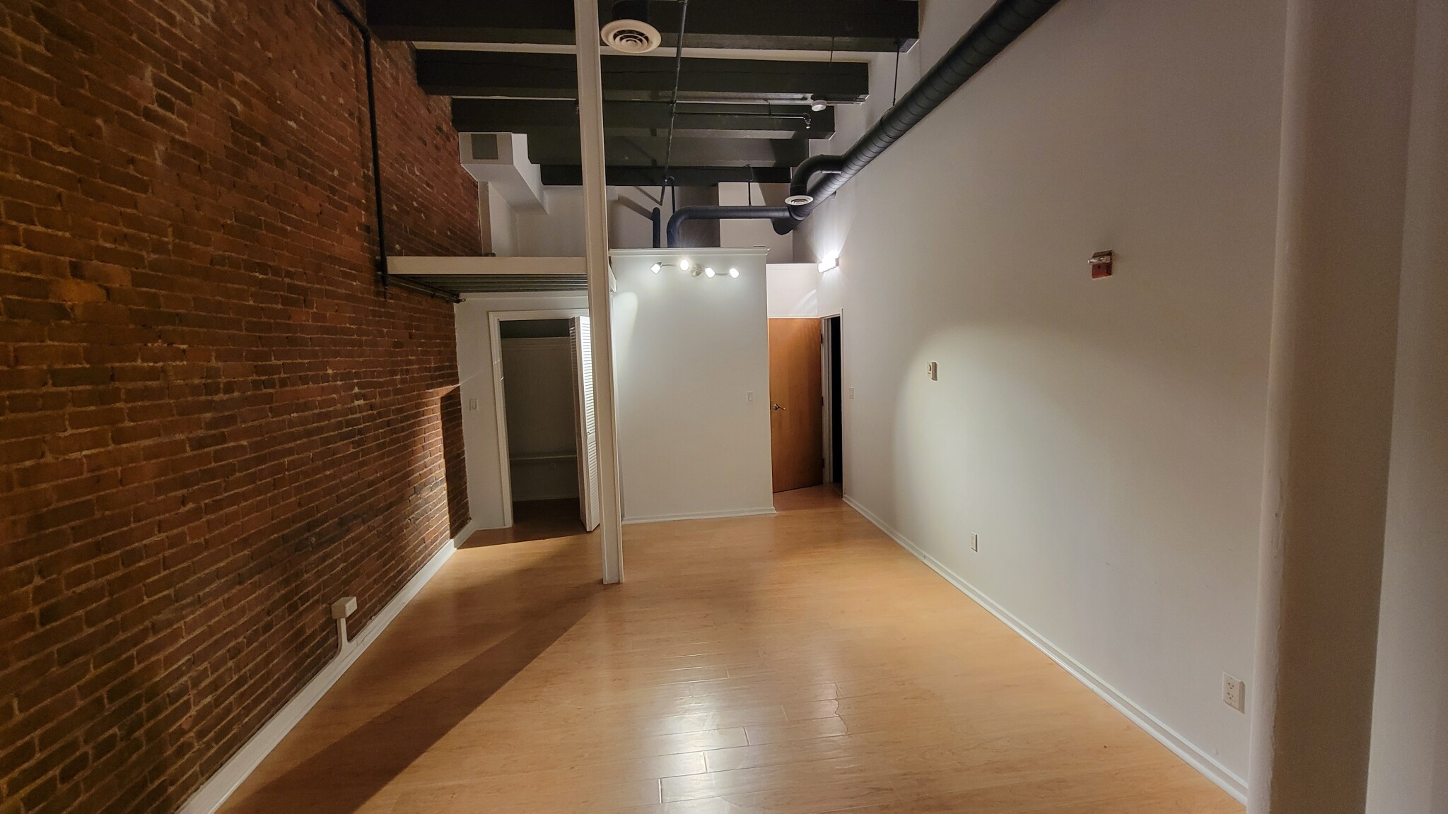 254 Friend St, West End