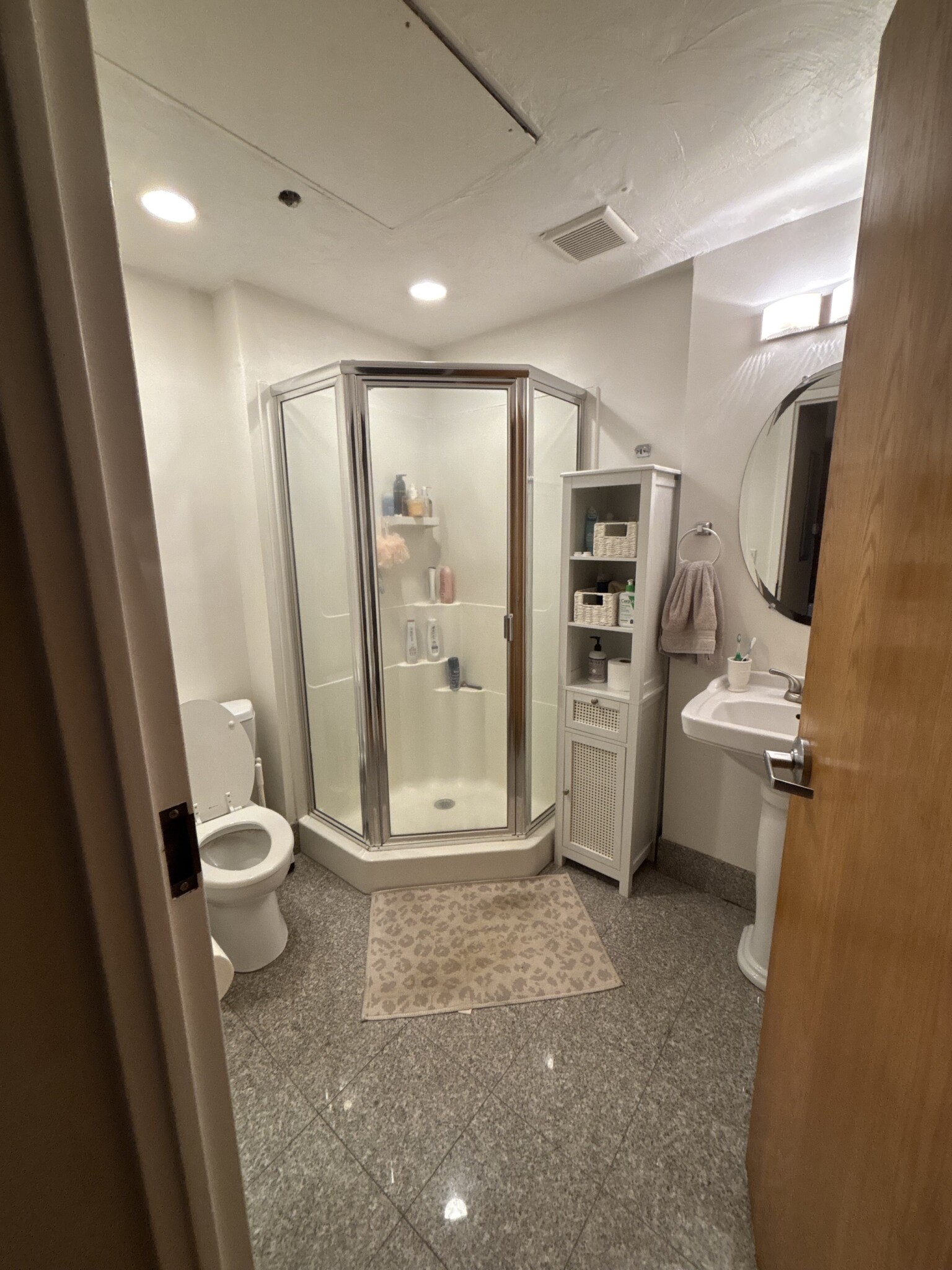 254 Friend St, West End