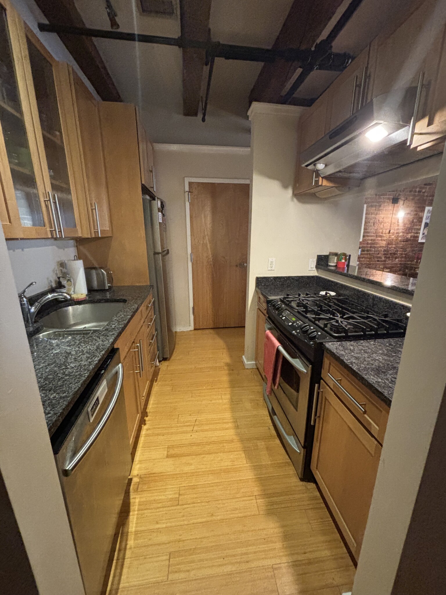 254 Friend St, West End