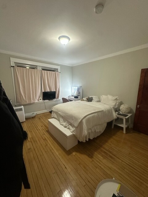 8 Farrington Ave, Allston