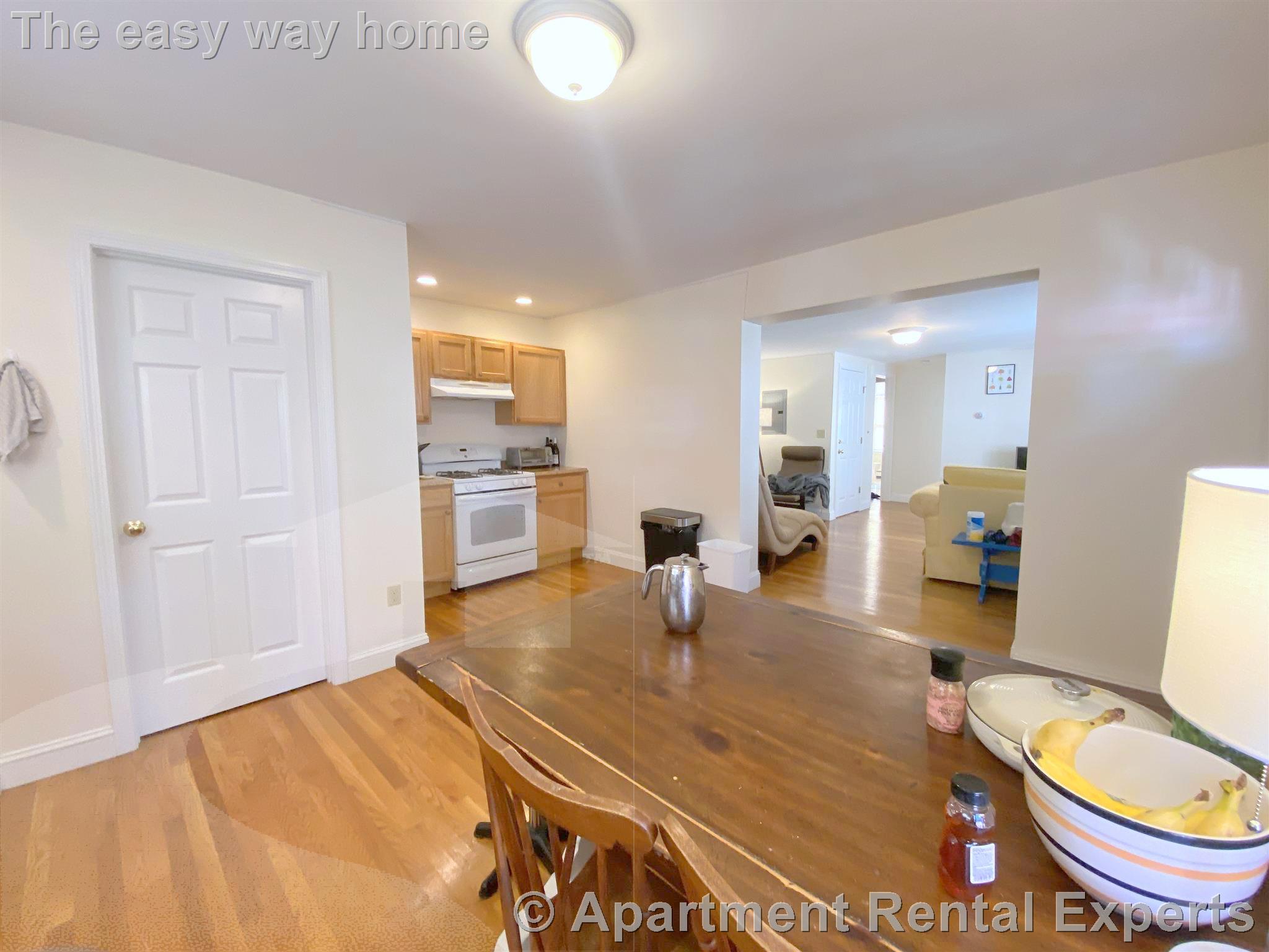 126 Pine St, Central Square