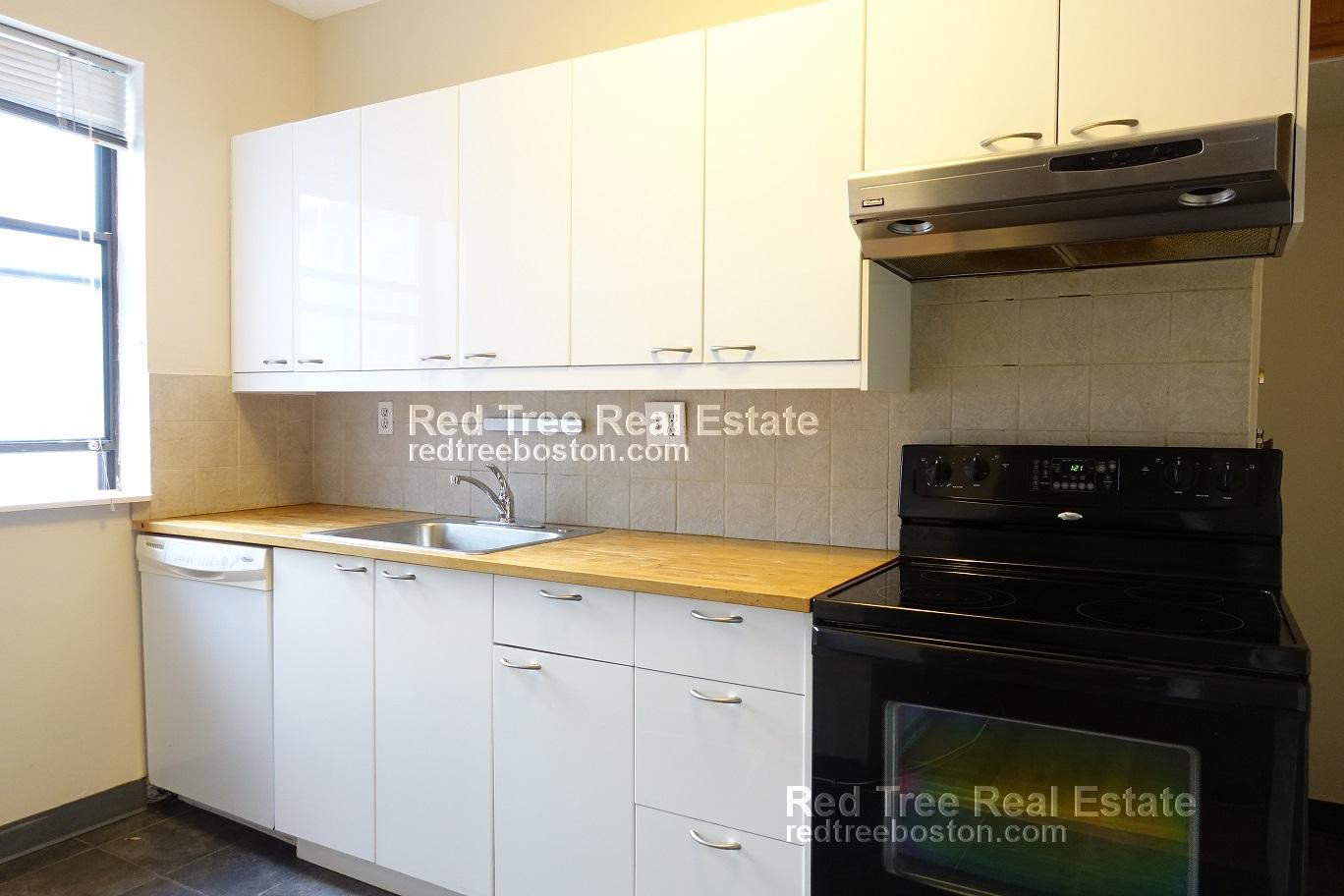 317 Summit Ave, Brighton