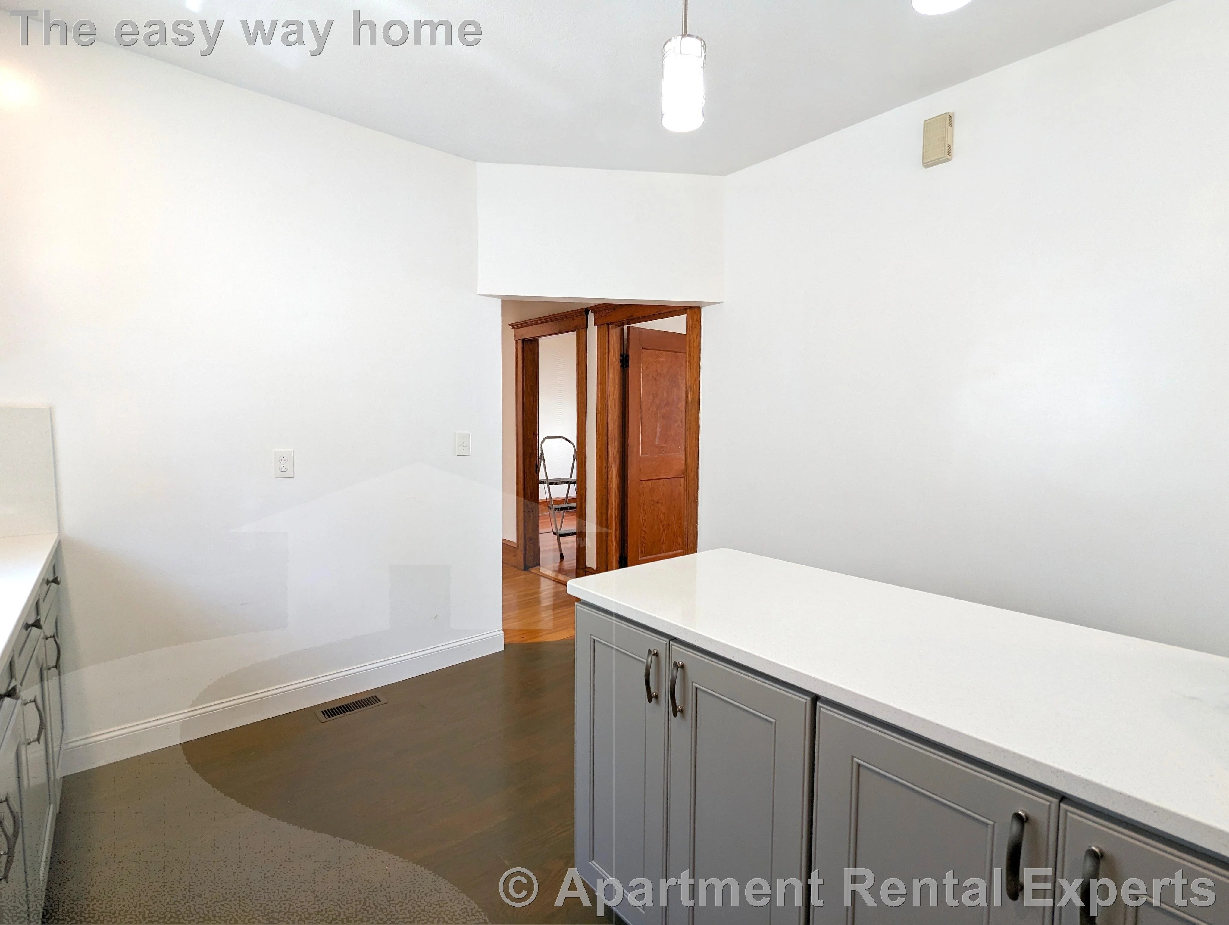 108 West Quincy St, Tufts