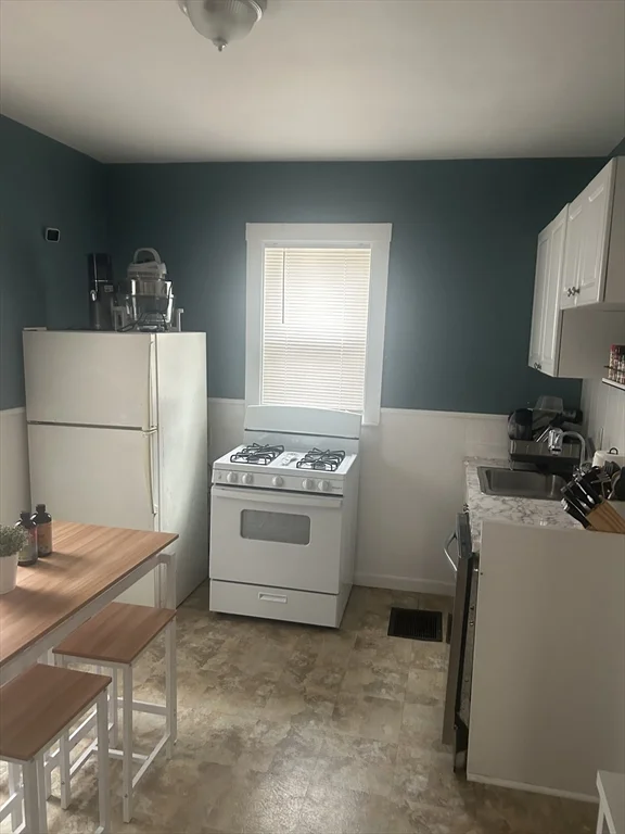 41 Sheffield Rd, Roslindale
