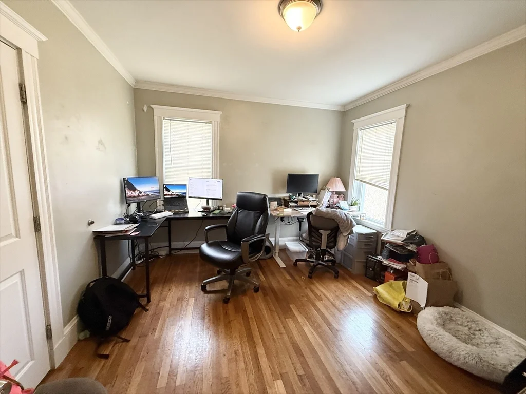 81 Florence St, Jamaica Plain