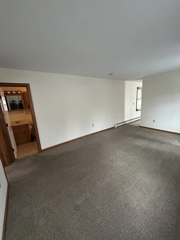 227 Wood St, Hopkinton