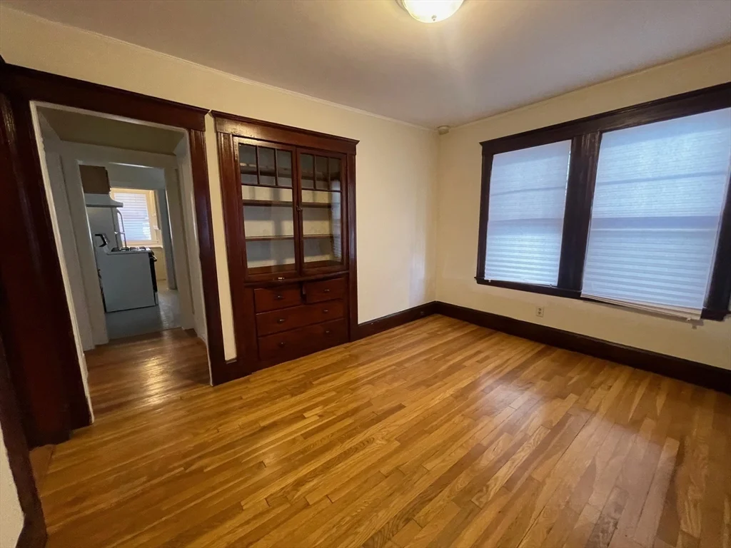 10 Breck St, Milton