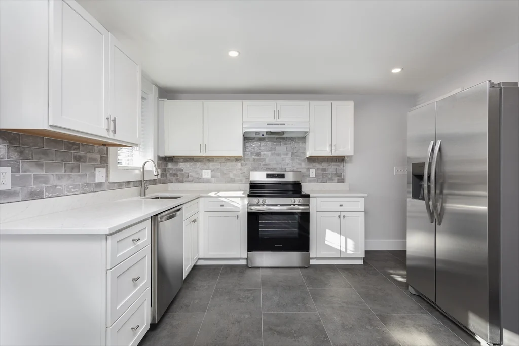 6 Maple Ave, Swampscott