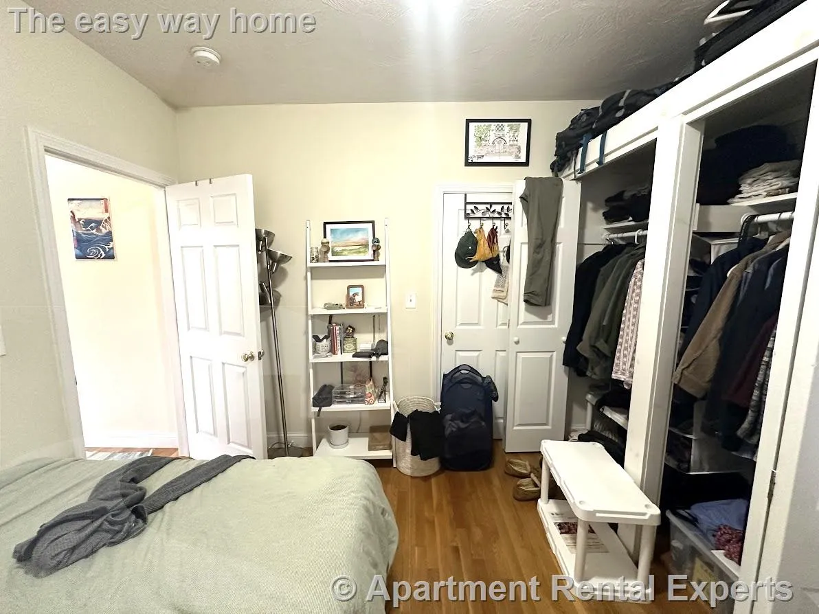 1056 Cambridge St, East Cambridge