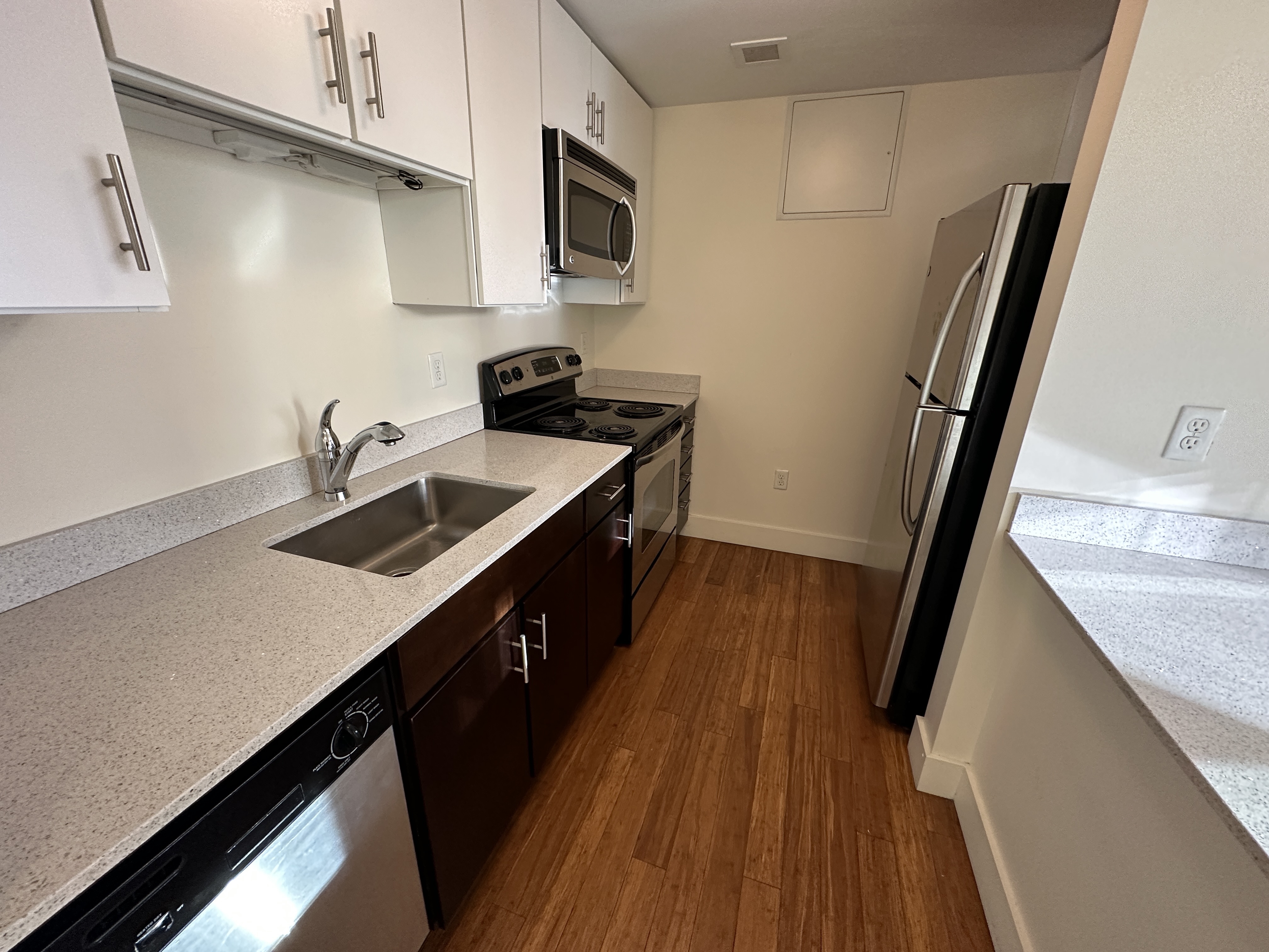 8 Winter St, Downtown