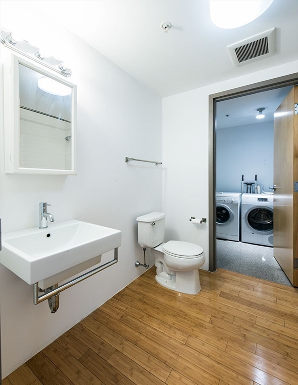 156 Porter St, East Boston