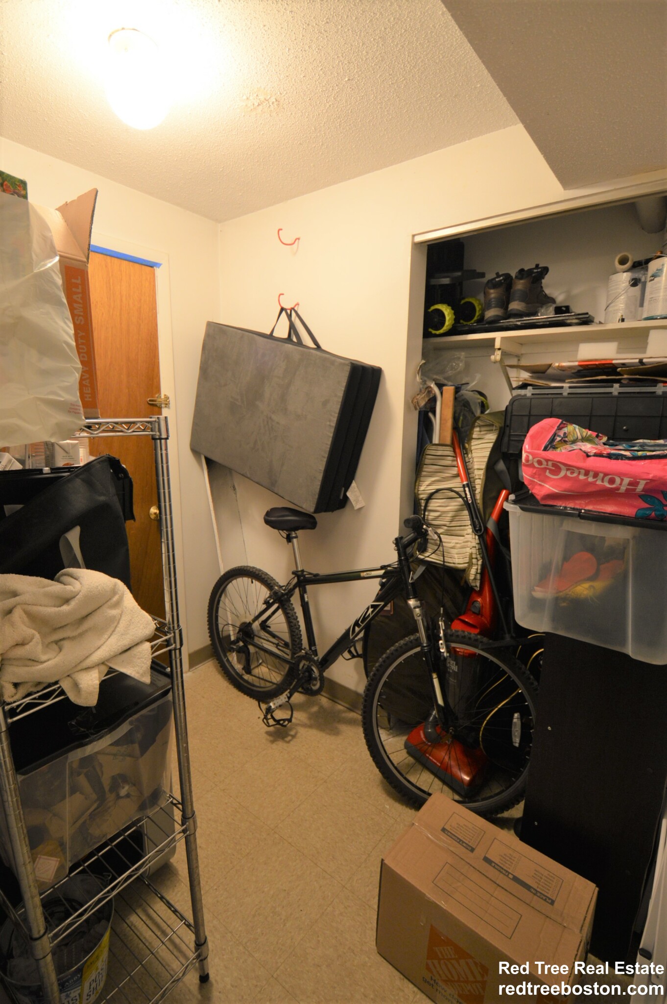 21 Kinross Rd, Brighton