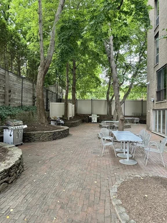 33 Pond Ave, Brookline Village