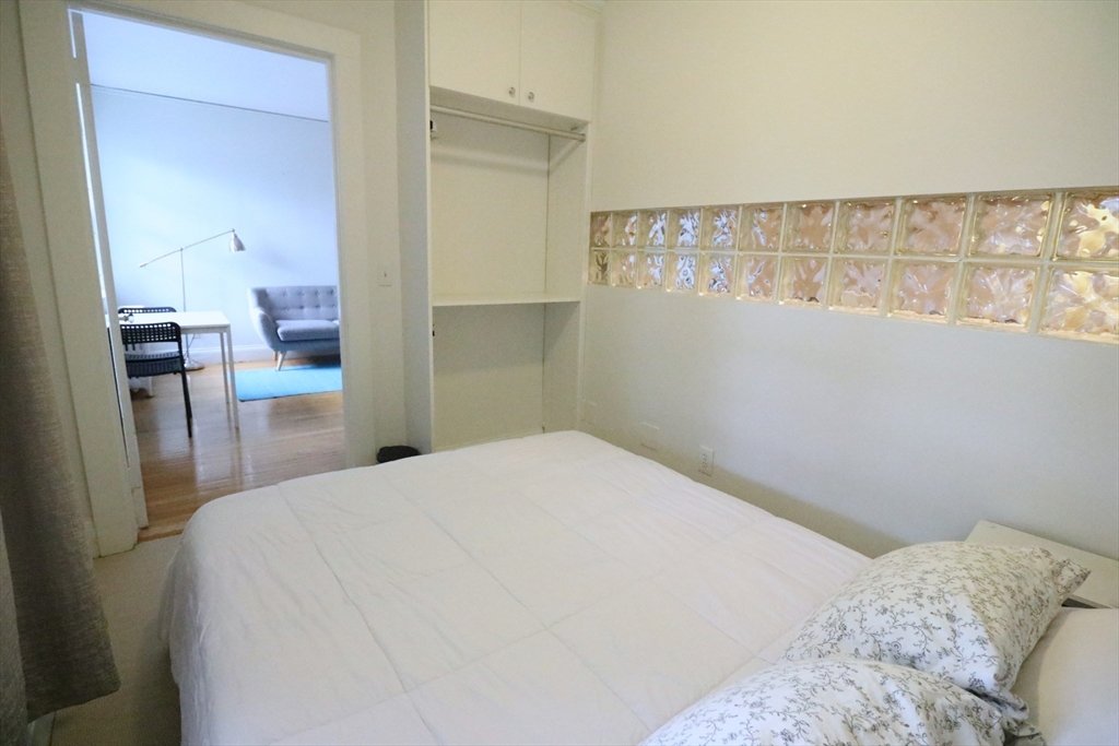 21 Chauncy St, Neighborhood Nine