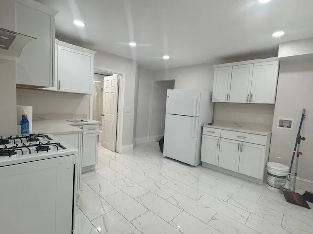 25 Woodville St, Roxbury