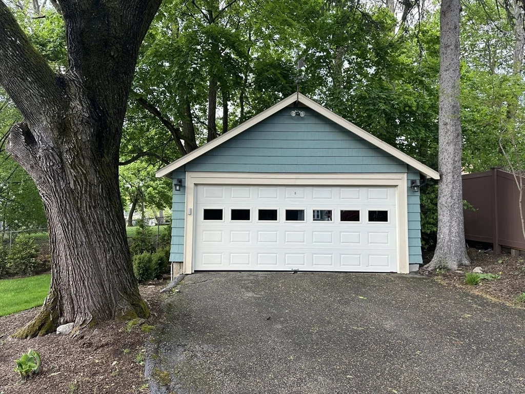 59 Richardson Rd, Belmont