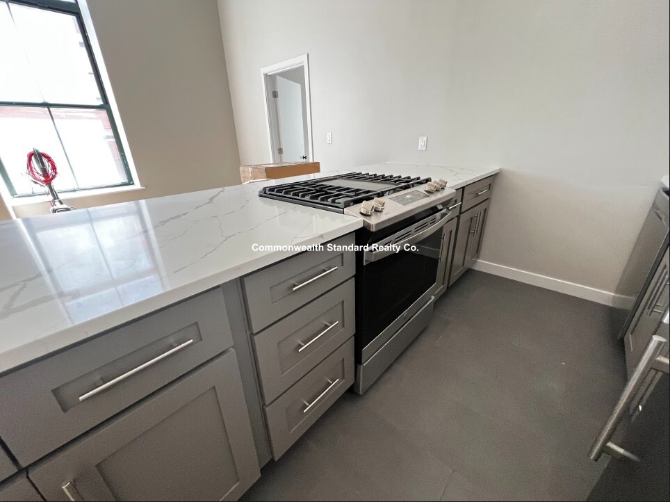 1661-1663 Washington St, South End