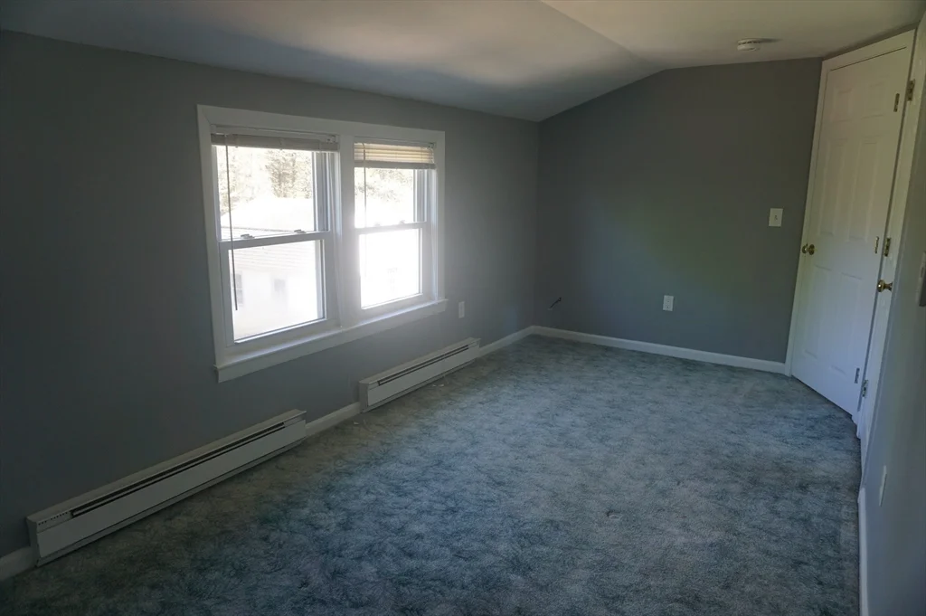 34 Fairview Ave, Groton