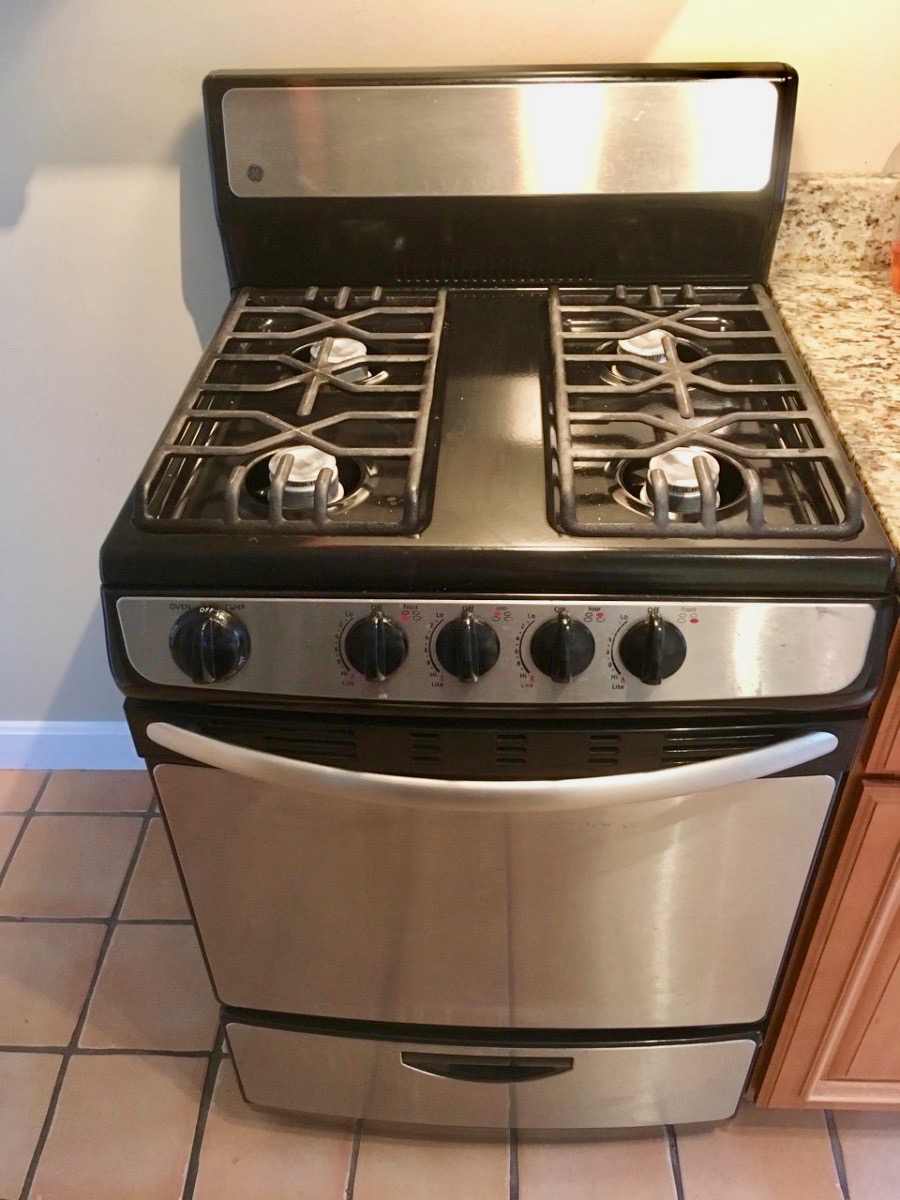 2003 Commonwealth Ave, Brighton