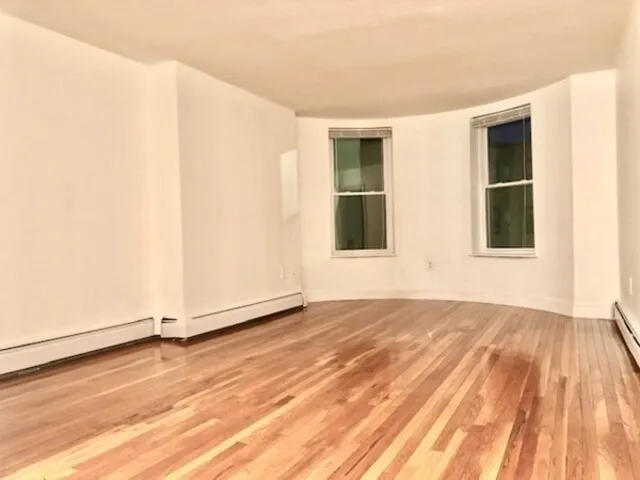 10 Albemarle Ct, Back Bay