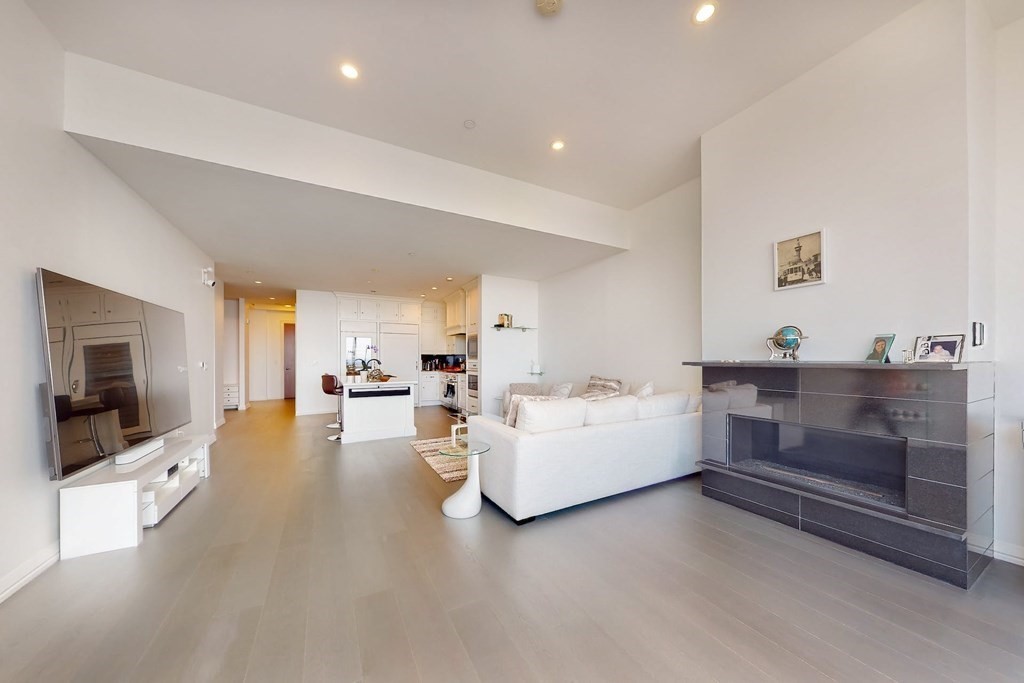 1 Franklin St, Downtown