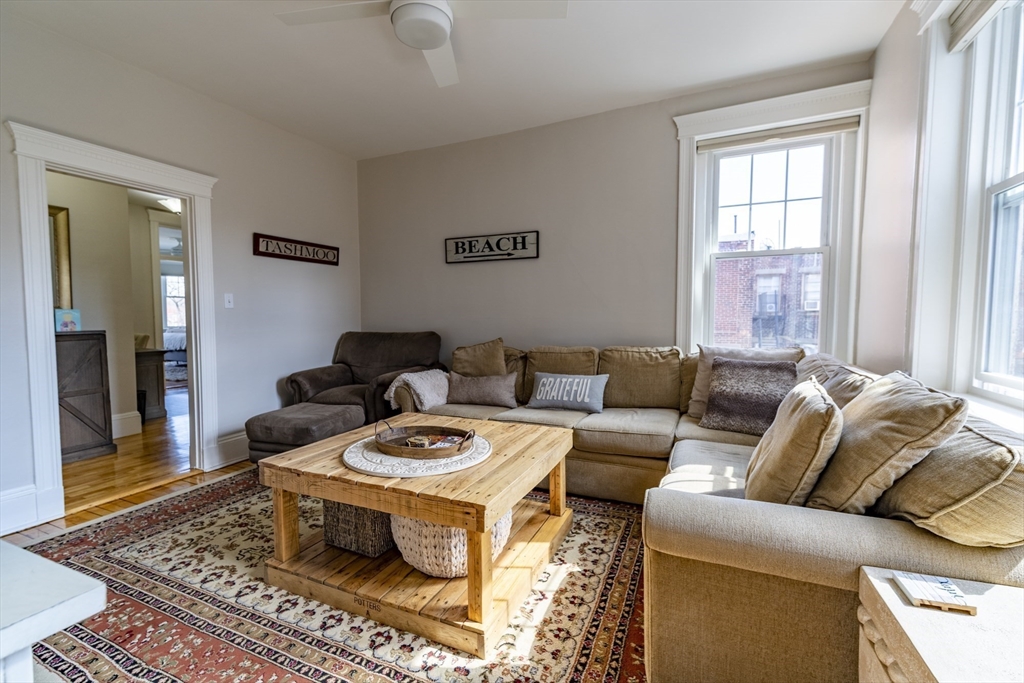 164 Strathmore Rd, Brighton