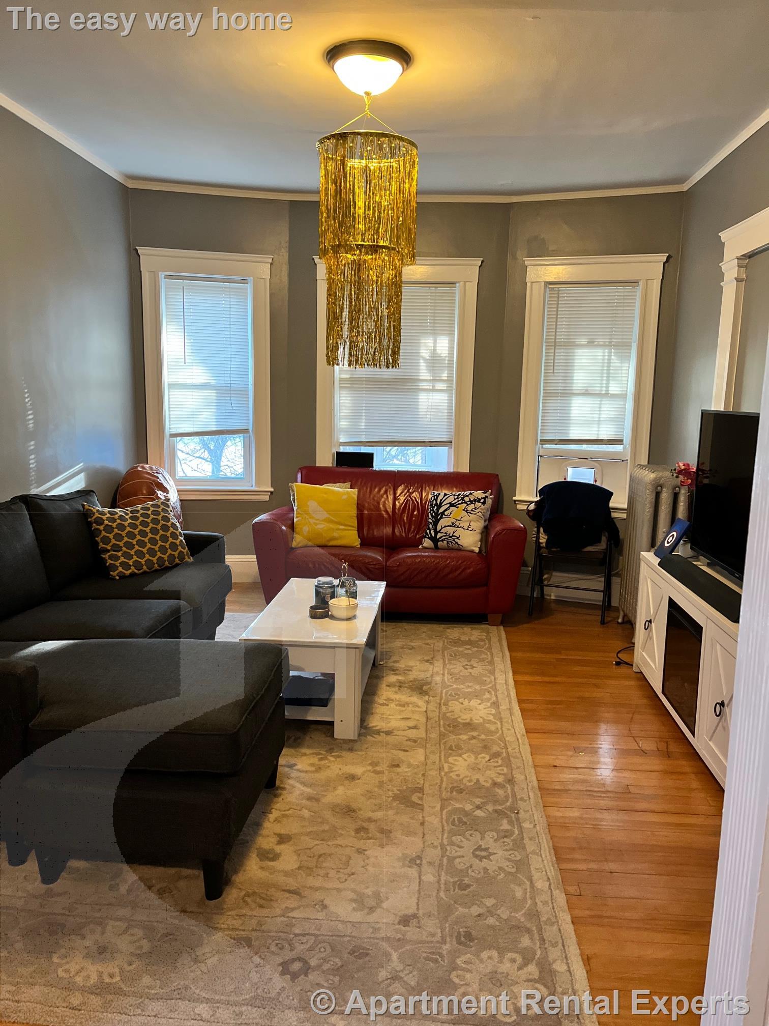 303 Alewife Brook Pkwy, Teele Square