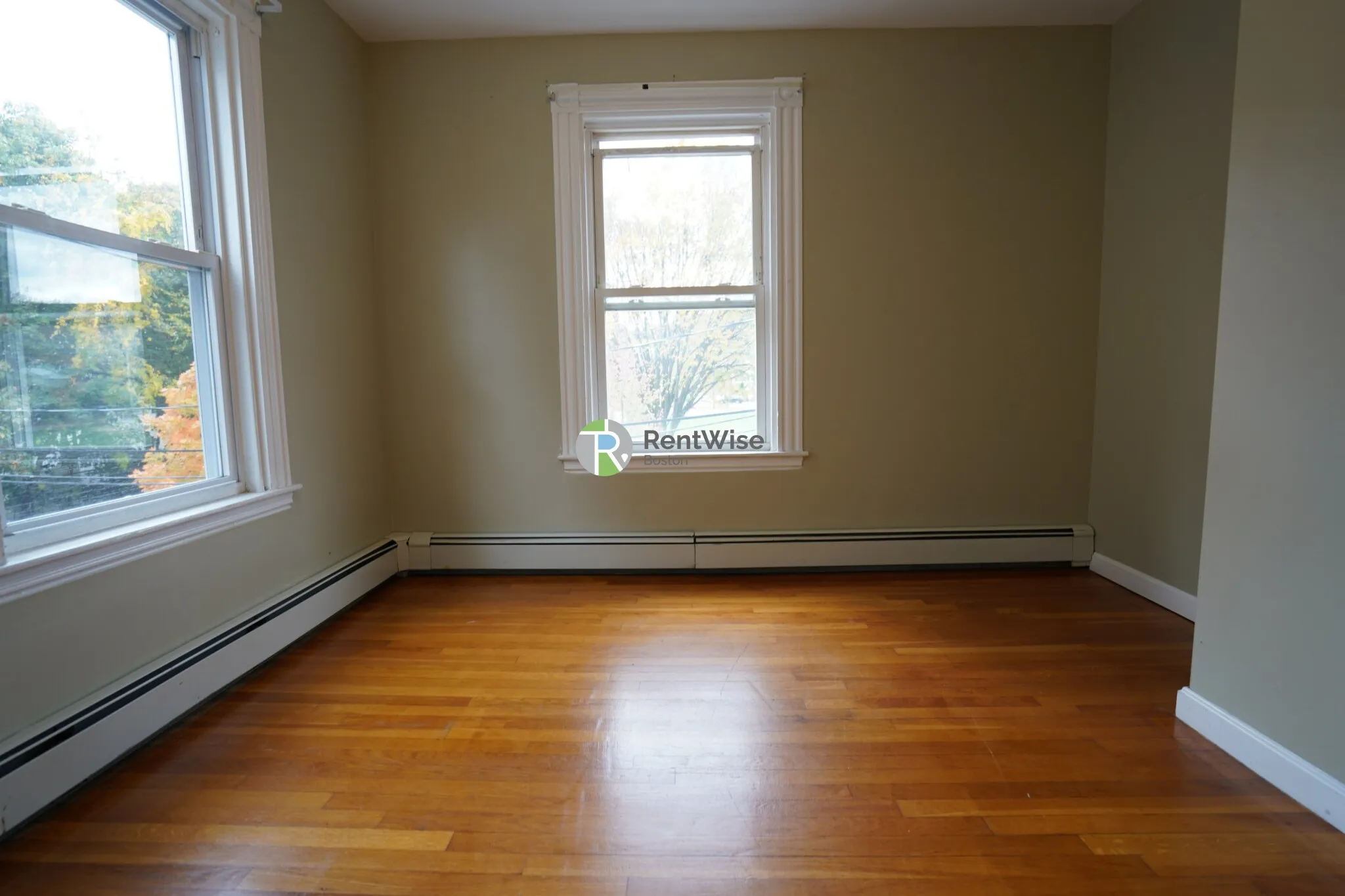 7 High Street Pl, Jamaica Plain