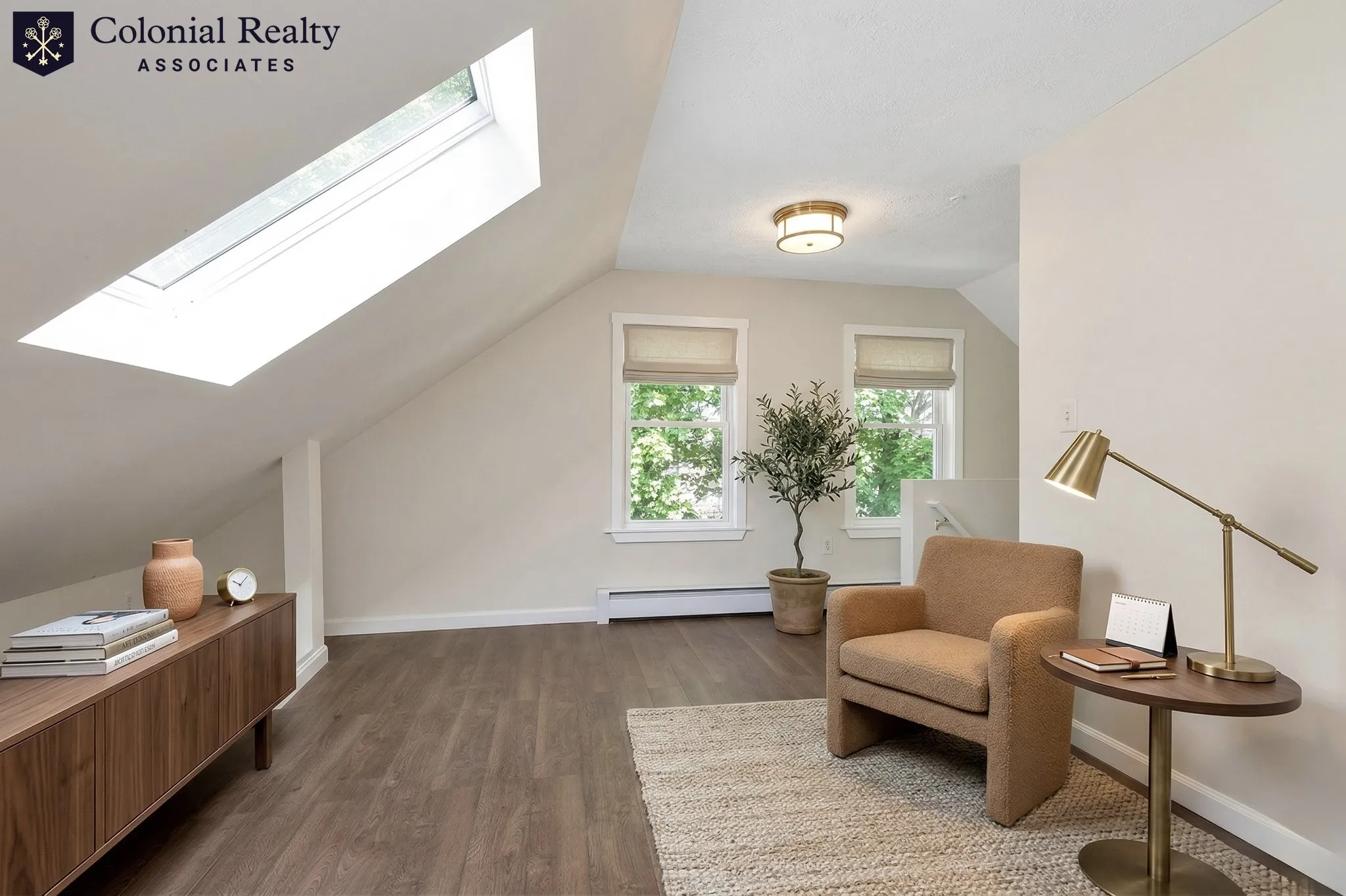 31 Champney St, Oak Square