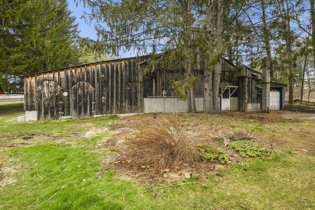 138 Walker Rd, Shirley