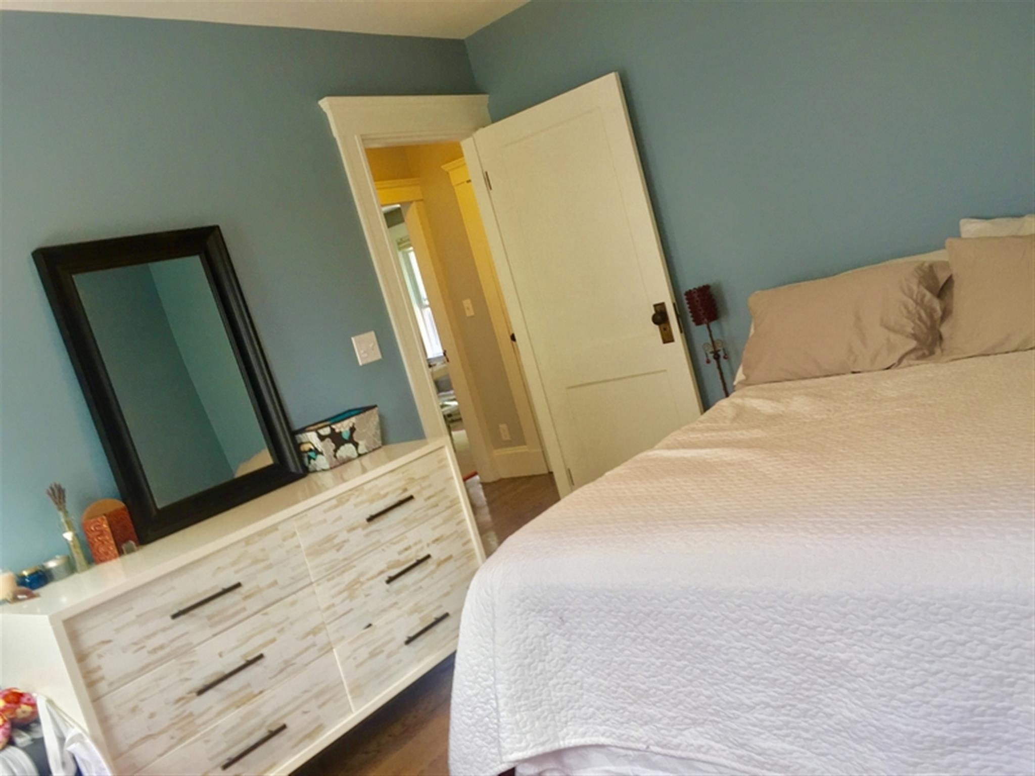 33 Irvington Rd, West Somerville