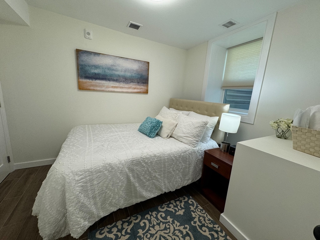 41 Wiltshire, Boston