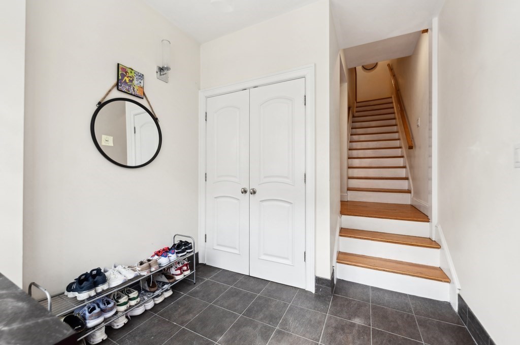 37 Queensberry, Fenway