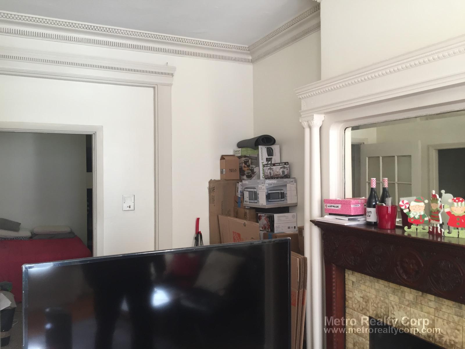 15 Bay State Rd, Fenway