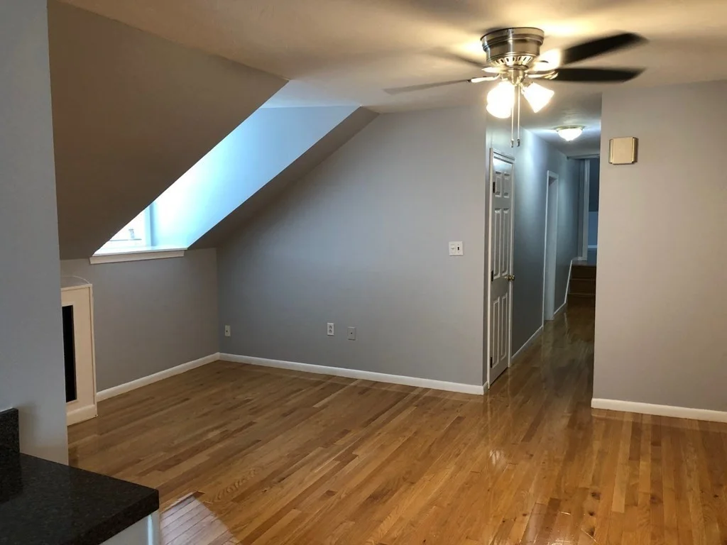 509 E Broadway, South Boston