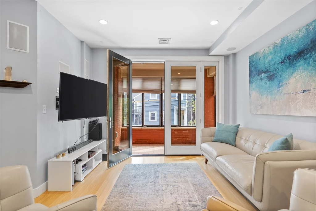 152 Old Colony, South Boston