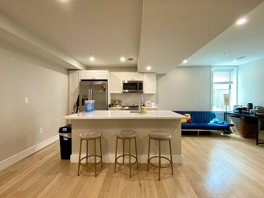 13 Greylock, Allston