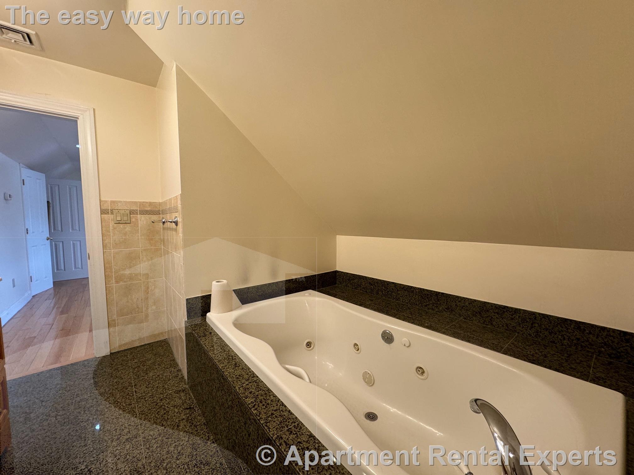 69 School St, Union Square