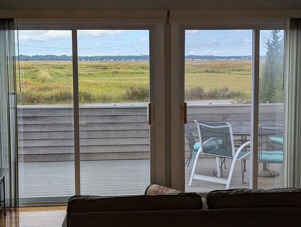 44 Old Point, Newbury