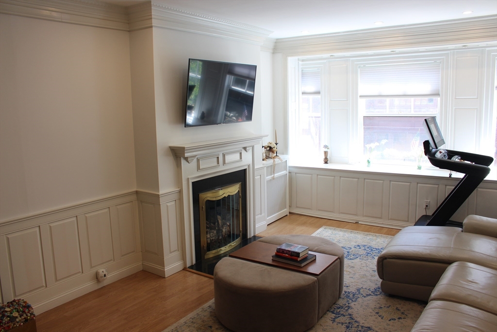 15 Pinckney St, Beacon Hill