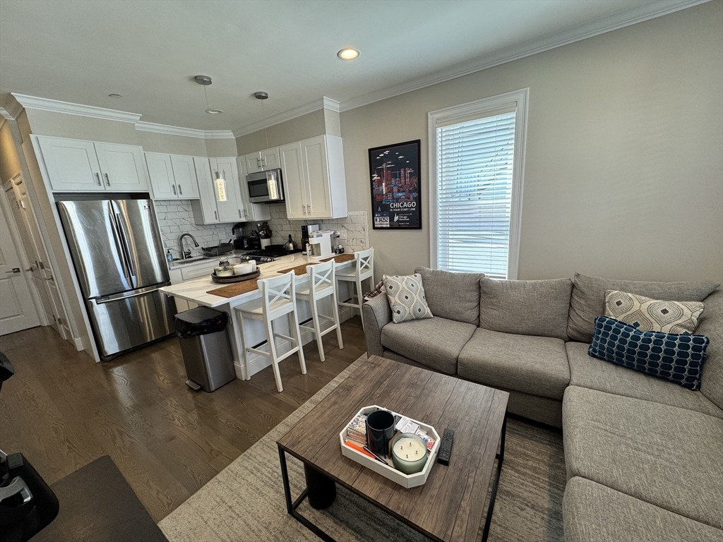 153 Everett St, East Boston