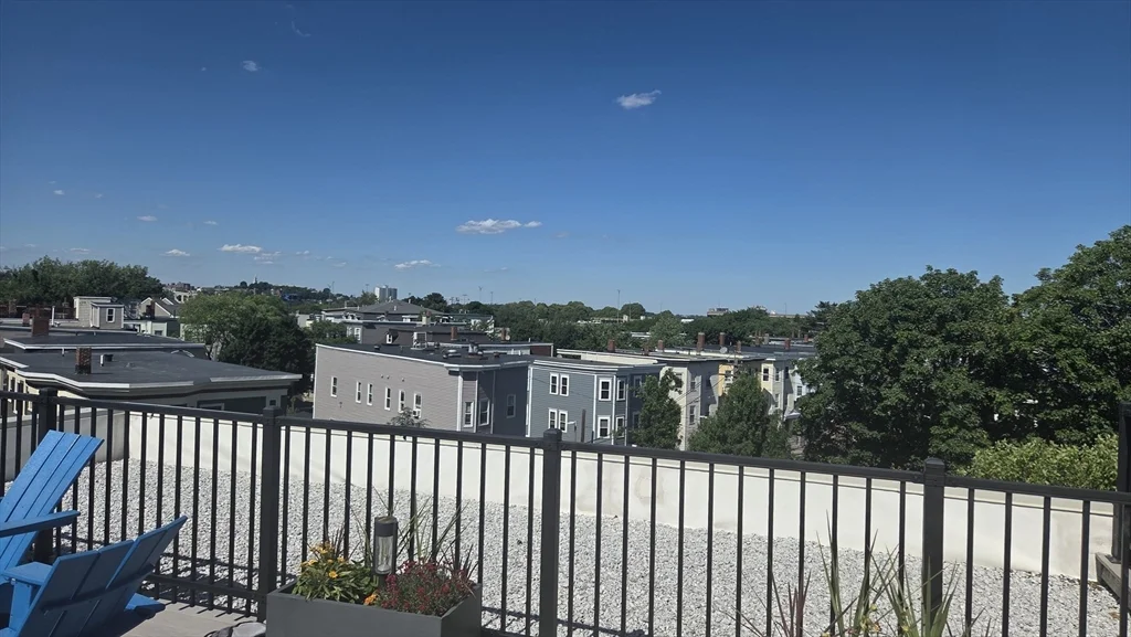 944 Dorchester Ave, Dorchester
