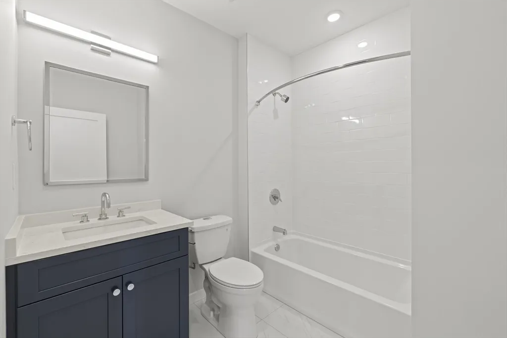 267 Old Colony Ave, South Boston