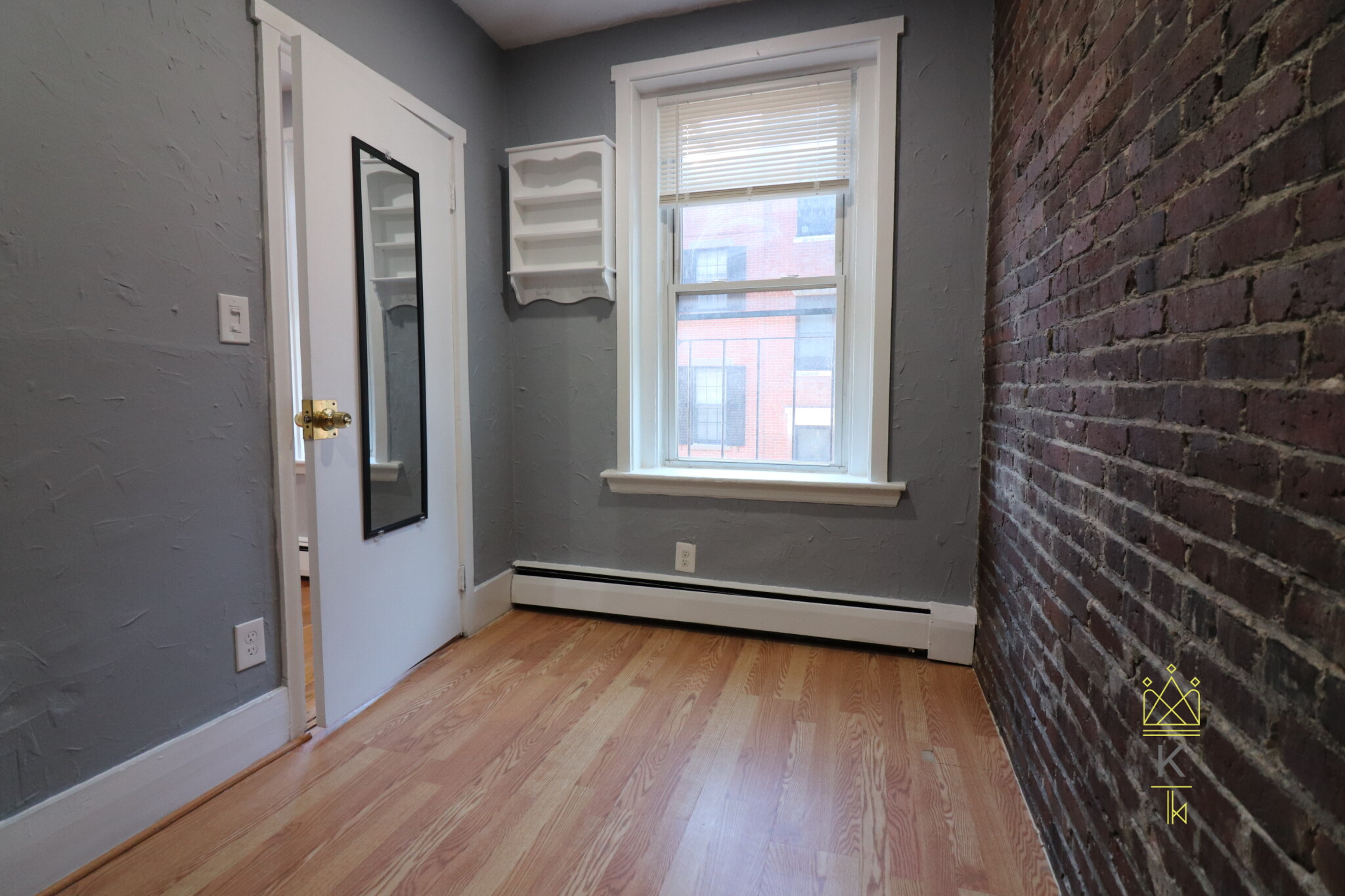 39 Irving St, Beacon Hill