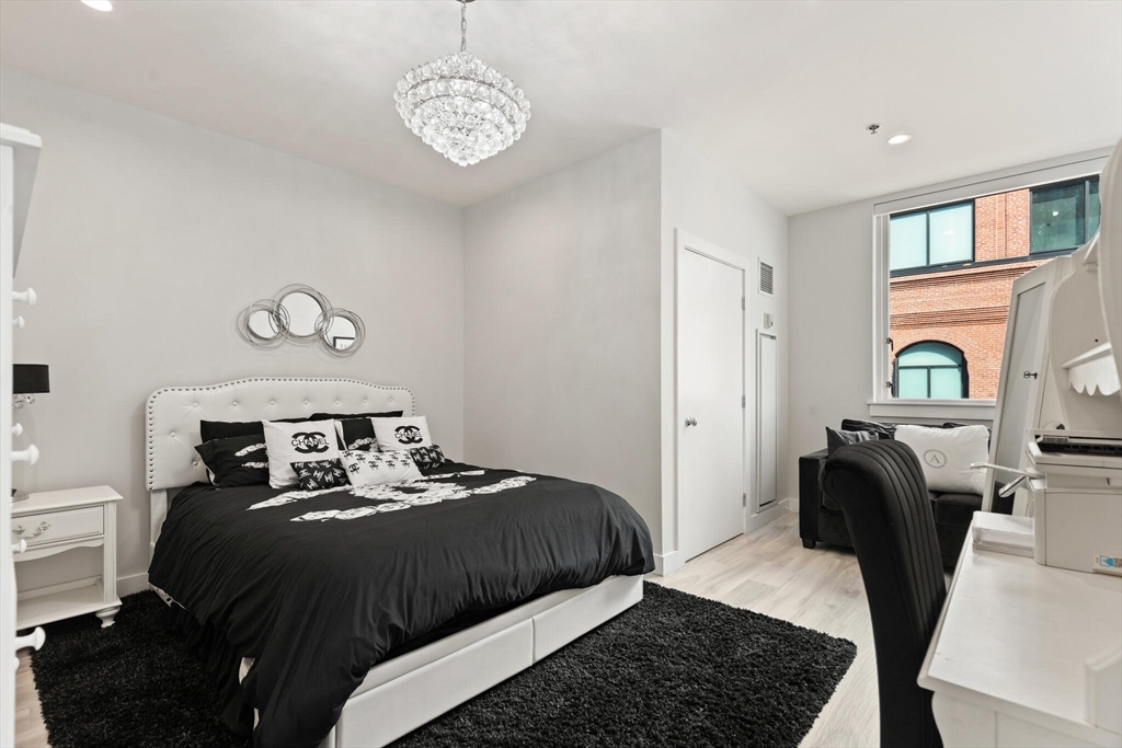 234 Causeway, North End