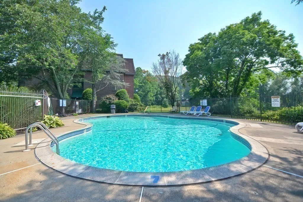 144 Kenrick St, Oak Square