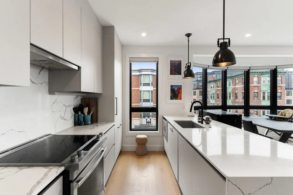 75 W Broadway, South Boston