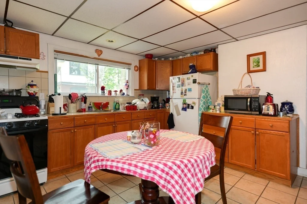 18 Summit Ave, Prospect Hill