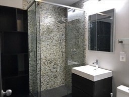 453 Washington St, Midtown