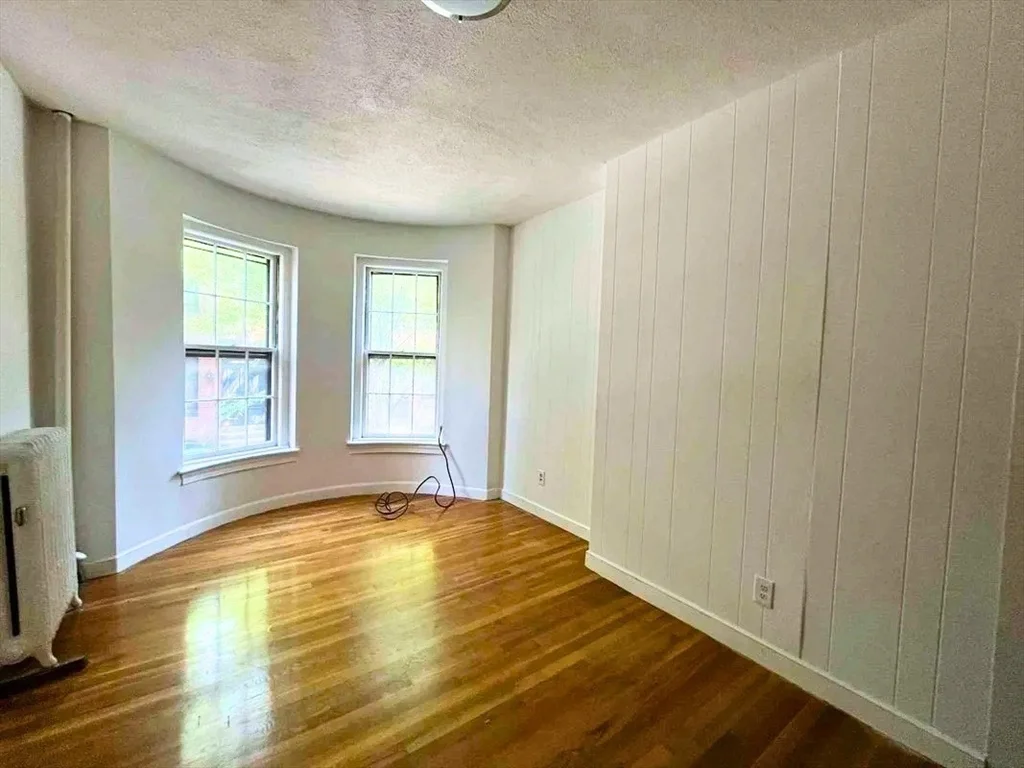 11 Cazenove, South End